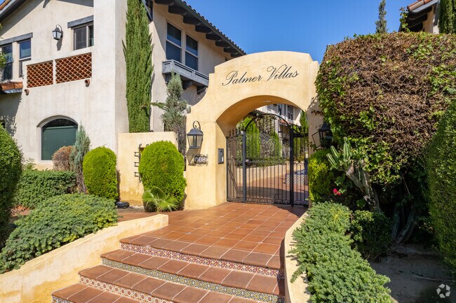 Entrance - Palmer Villas