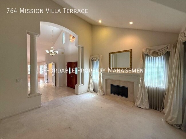 Photo - 764 Mission Villa Terrace