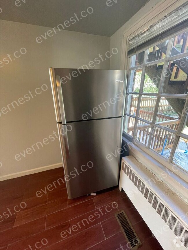Building Photo - 4814 Chamberlayne Ave Unit b Rental