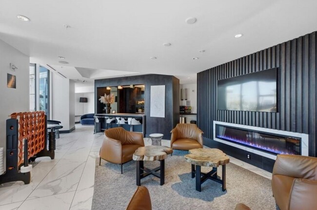 Photo - 400 W Peachtree St NW Unit Downtown Luxury Condo