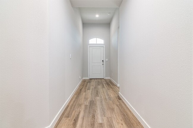 Photo - 2207 Matheson Dr