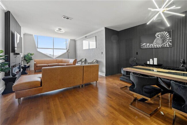 Photo - 2479 Peachtree Rd NE Unidad 1801