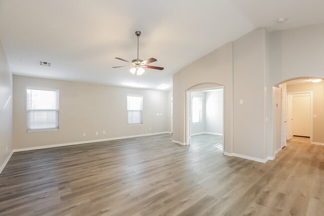 7374 W Magdalena Ln