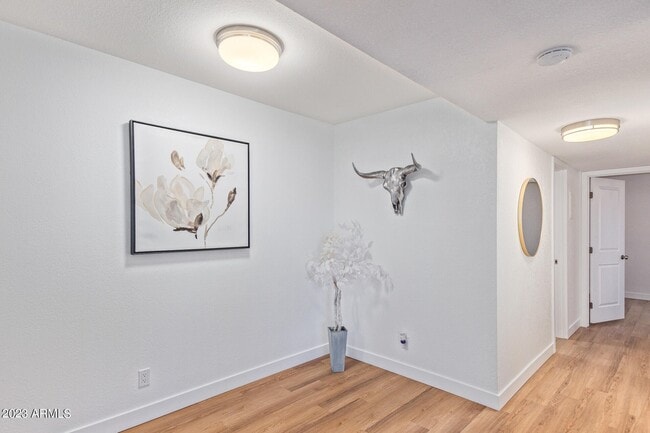 Photo - 2409 W Hazelwood St Unit 275