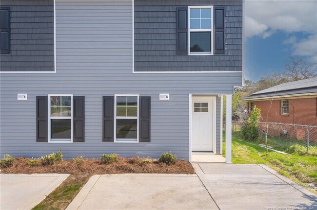 Photo - 907 Rochester Dr
