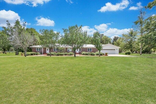 Building Photo - 3295 Odum Hwy