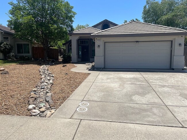 Building Photo - 360 Hansen Cir