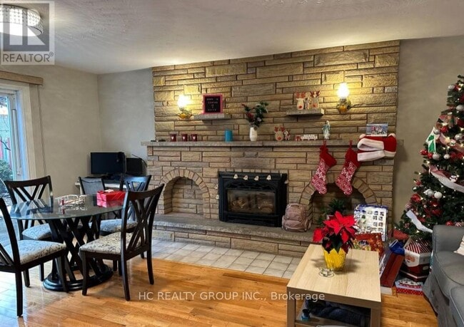 Photo - 322 Carson Dr