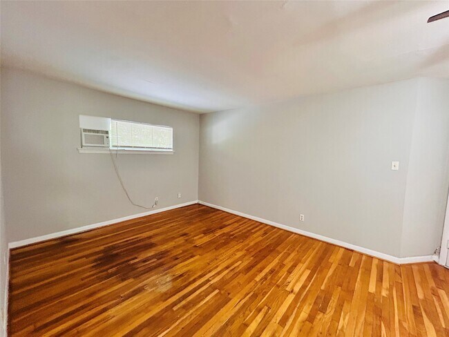 Photo - 8803 Timberside Dr Unit 10