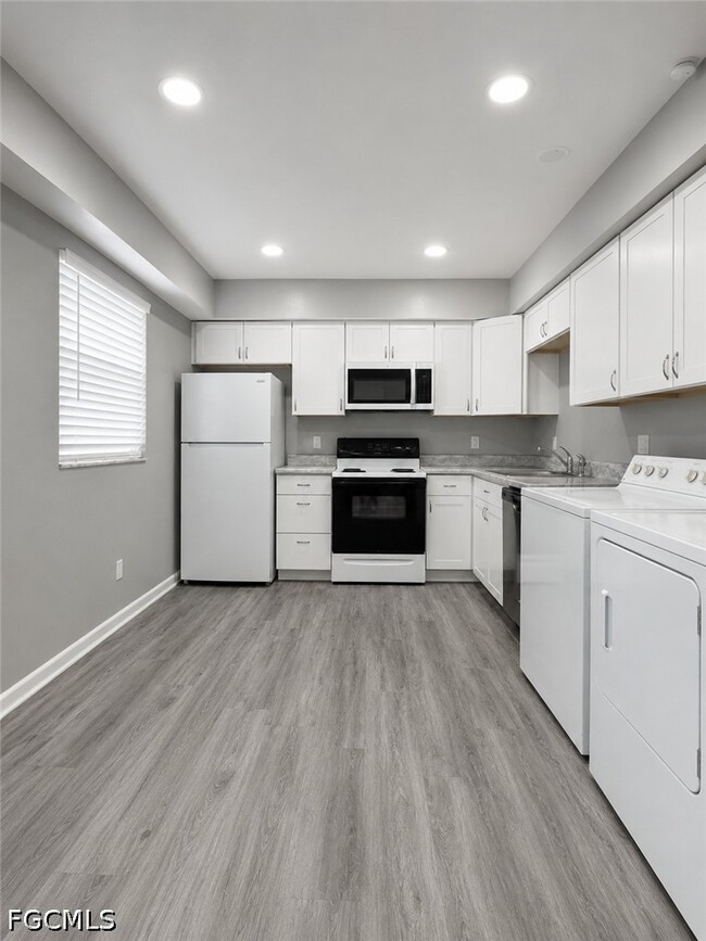 Photo - 3509 SE 15th Pl Unit 3