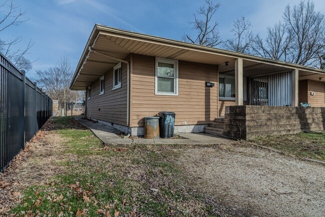 Photo - Garfield-Nelson Unit 508 1/2