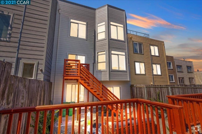 Building Photo - 1450 19th Ave Unit A Rental