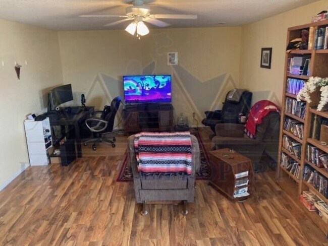 Photo - 1205 Boswell Dr