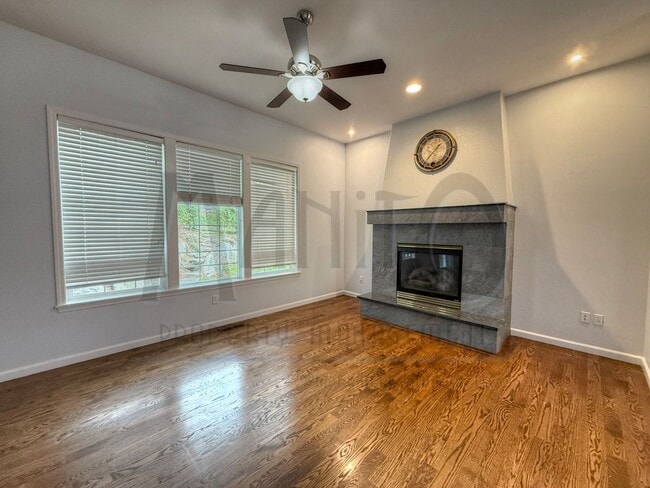 Photo - Spacious Eagle Ridge Home