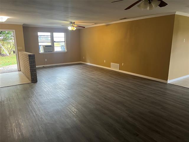 Photo - 1541 S State Hwy 78