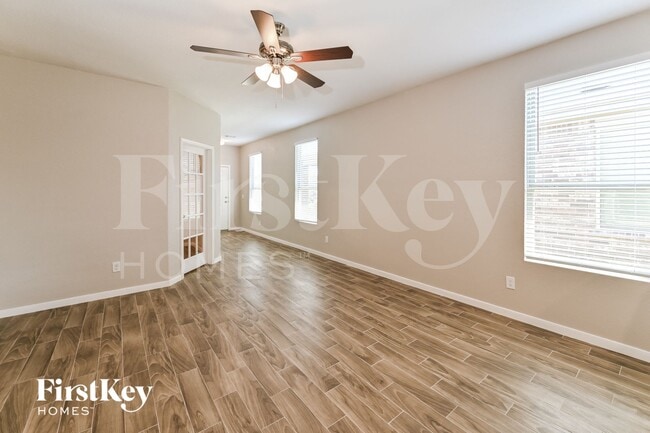 Photo - 2722 Skyview Long Dr