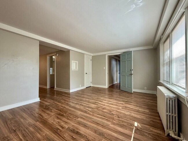 Photo - 1400 Kenmore Ave Unidad E1