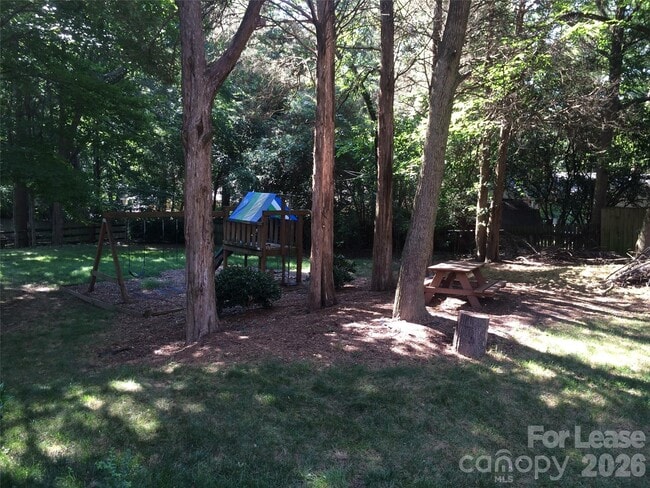 Photo - 733 Meadow Lake Dr