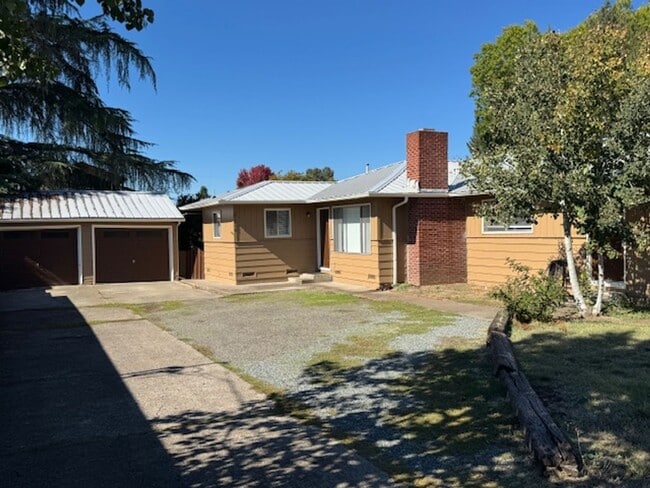 Building Photo - 840-842 OLYMPIC Unit 840