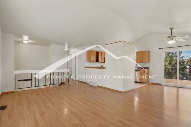 Photo - 6590 Montarbor Dr