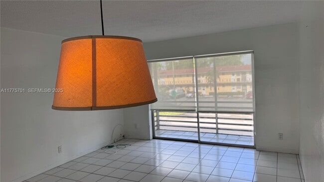 Photo - 20201 NE 29th Ct Unidad D214