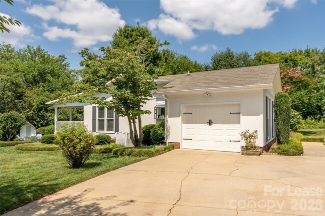 108 Surfside Rd