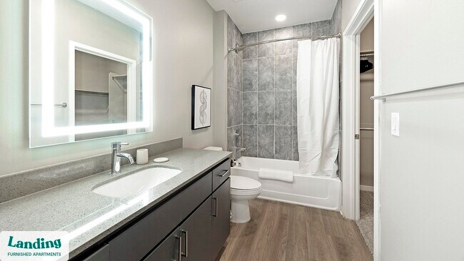 Photo - 402 W Lincoln St Unidad 344.1407363