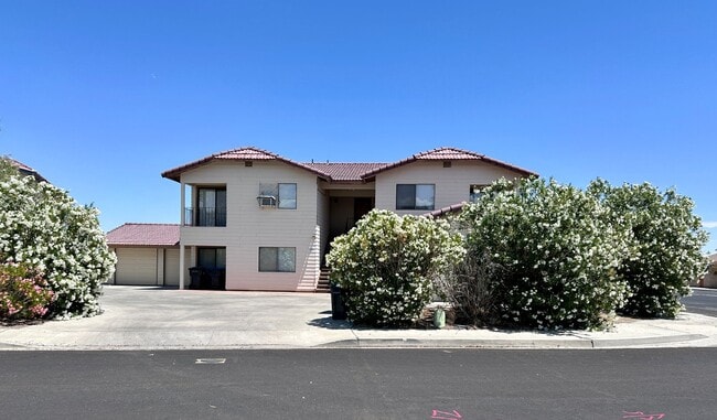 Building Photo - 1300 N El Prado St Unit #A