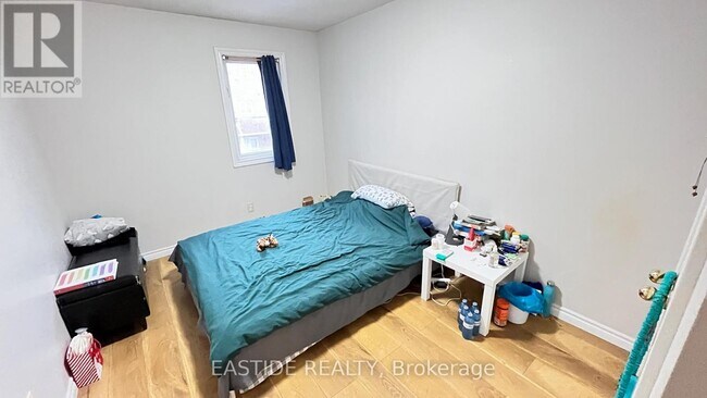 Photo - 151 Townsgate Dr