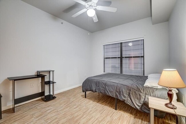 Photo - 2515 Pearl St Unidad 508