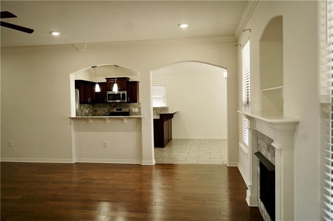 Photo - 381 Holly St