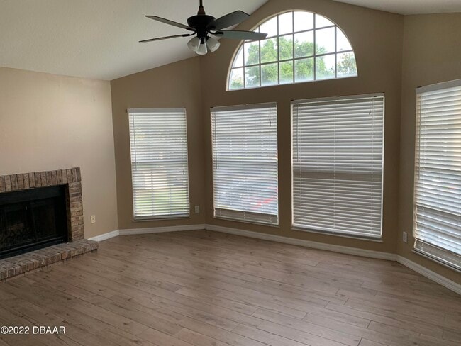 Photo - 942 Bakewell Ct Unit 202