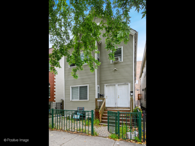 Photo - 2142 N Maplewood Ave Apartment Unit 2R