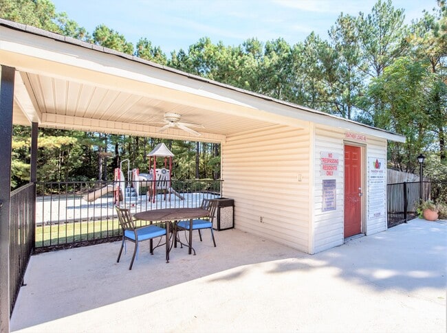 Meadow Wood Apartment Homes