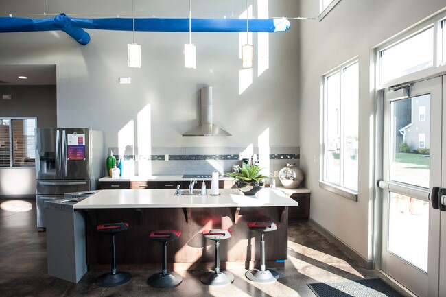 Photo - Richmond Flats