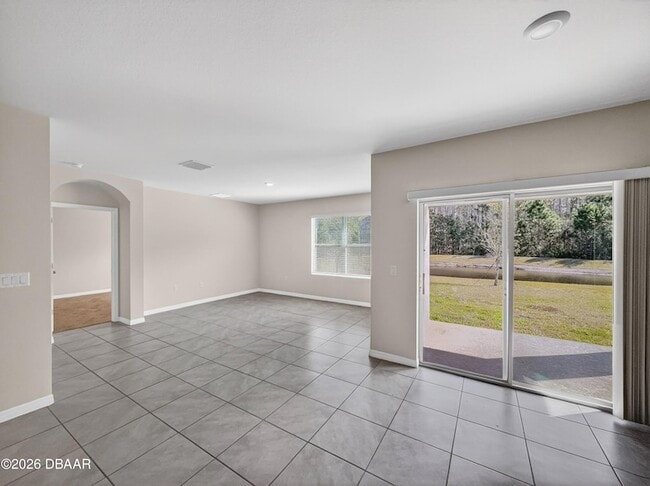 Photo - 165 Birch Tree Pl