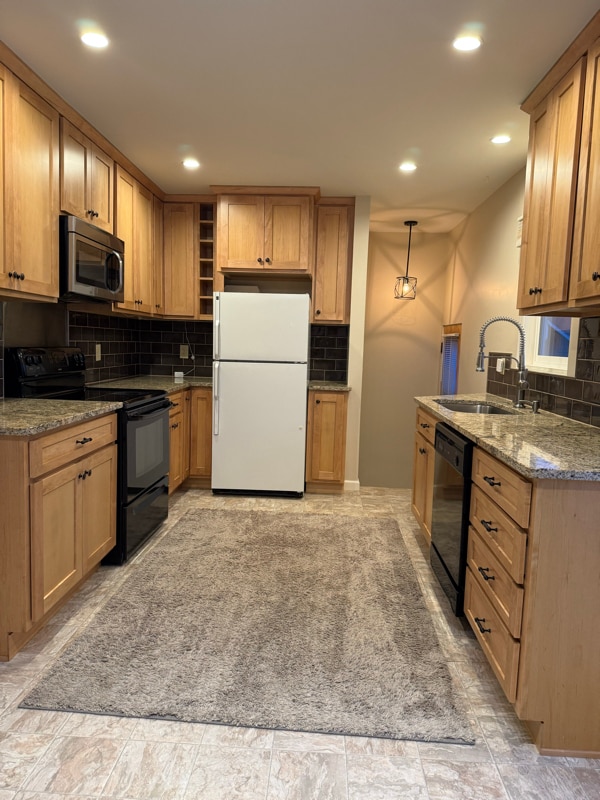 Photo - 301 Geddis St