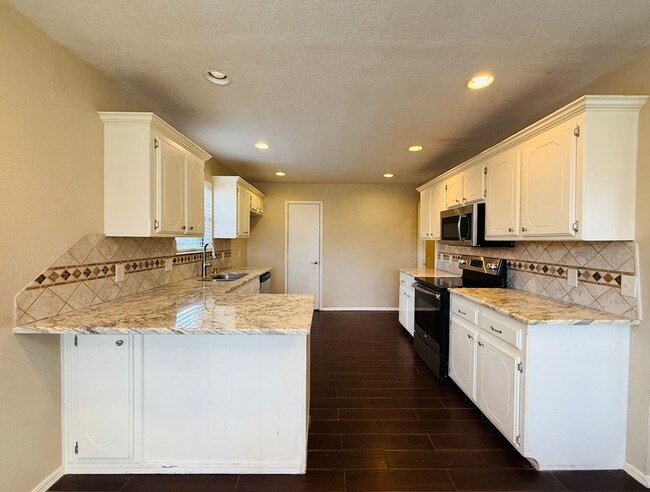 Photo - 1135 W Johnathan Way