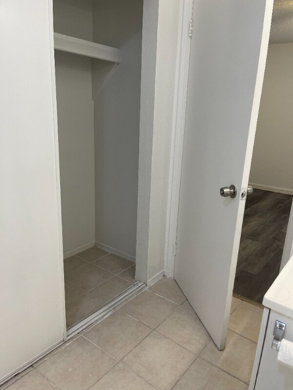 Photo - 220 W 9th St Unidad 411A