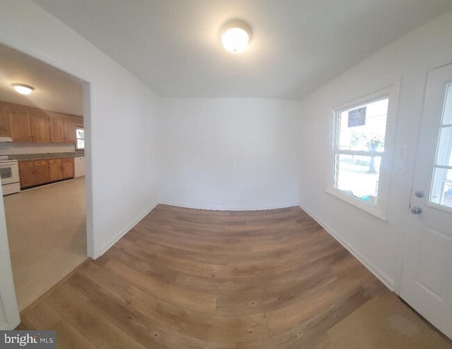 Photo - 113 Southgate Ave