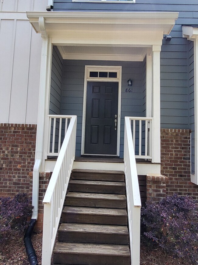 Photo - 861 S Franklin St
