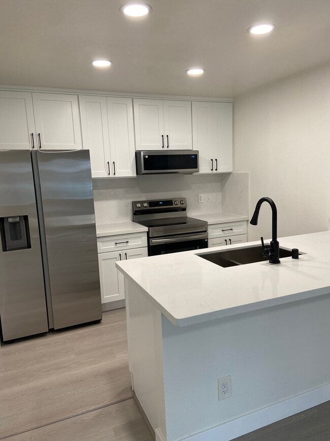 Photo - Valley Hi / N. Laguna 2 Bdrm 1 bath half-plex