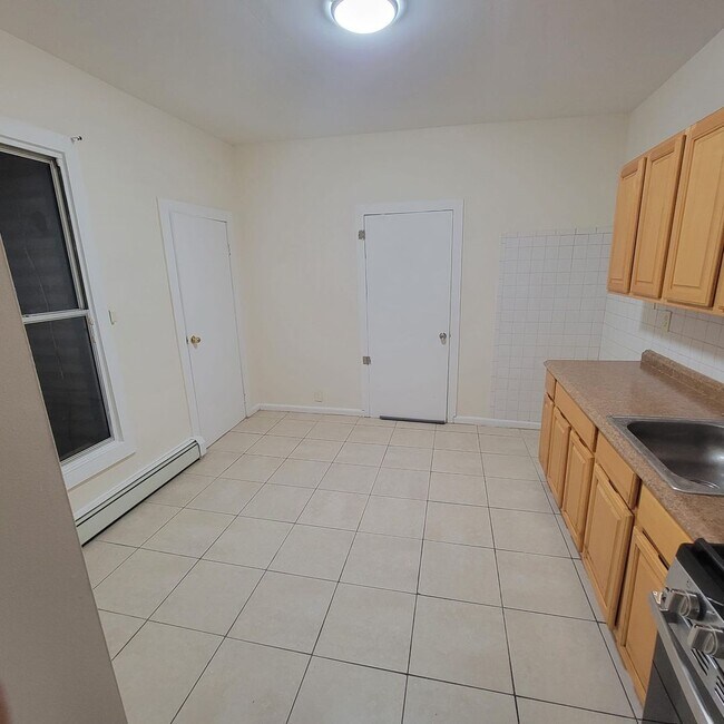 78 Wakeman Ave Apartment Unit 1st fl. Newark, NJ