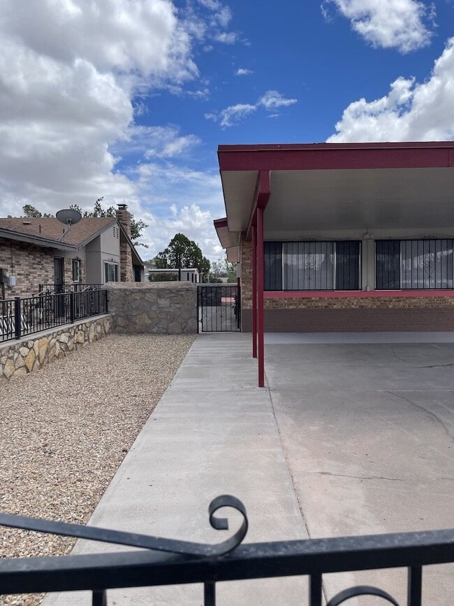 Photo - 10604 Fieldrock Ct