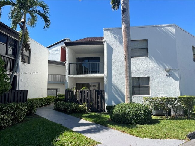 Photo - 9447 Fontainebleau Blvd Unit 201