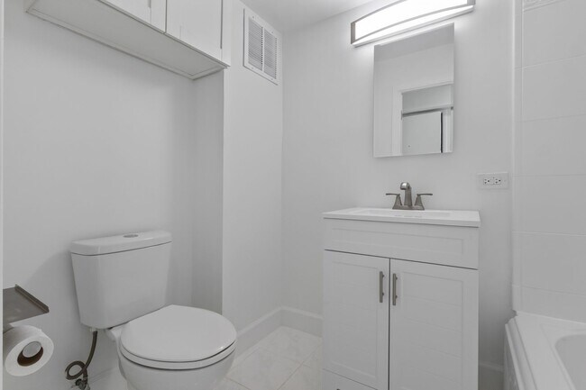 Photo - Waikiki 1BR/1BA with Ala Wai Canal & Mountain Views — Wraparound Lanai, Utilities Included