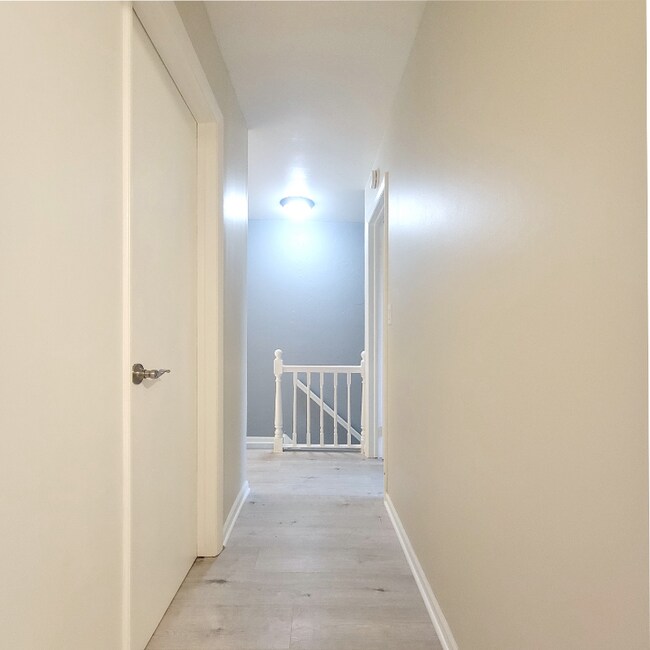 Photo - 1313 Kingsbury Dr Unit E