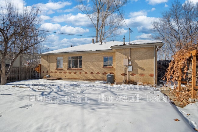 Photo - 2702 Meade St