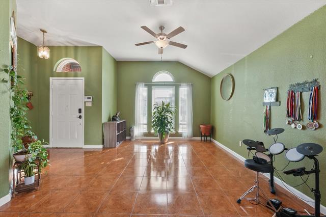 Photo - 836 W Colony Dr