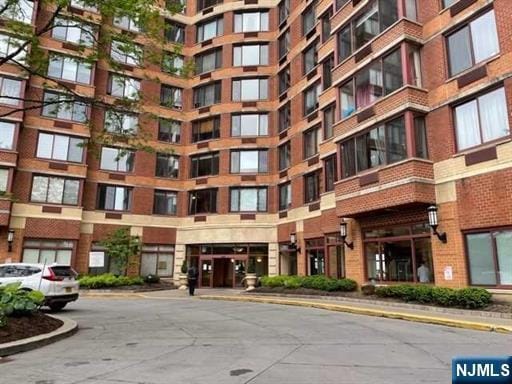 Building Photo - 100 Old Palisade Rd Unit 2710